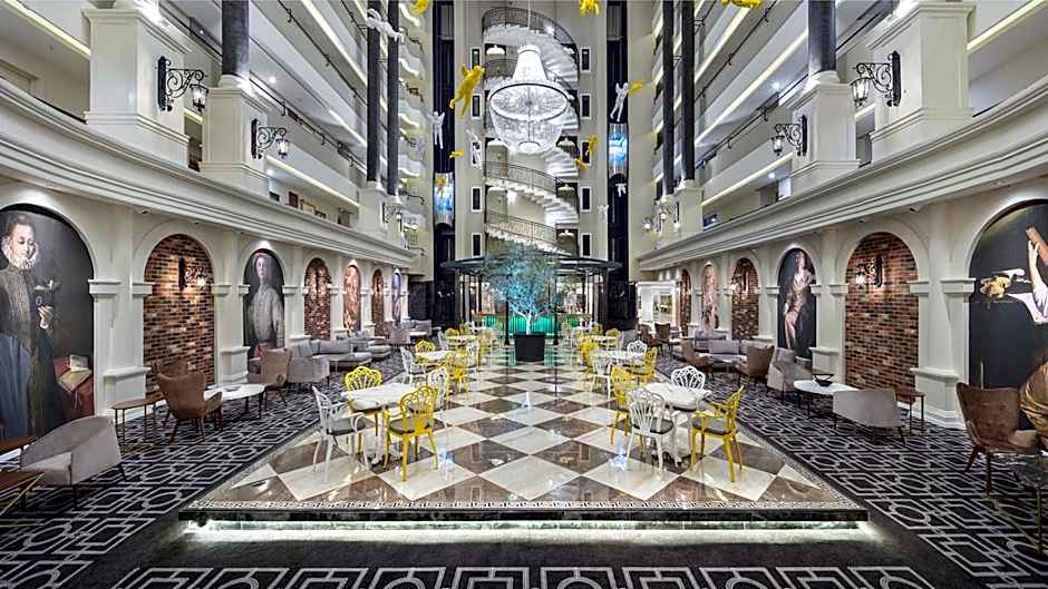 Royal Garden Beach Hotel