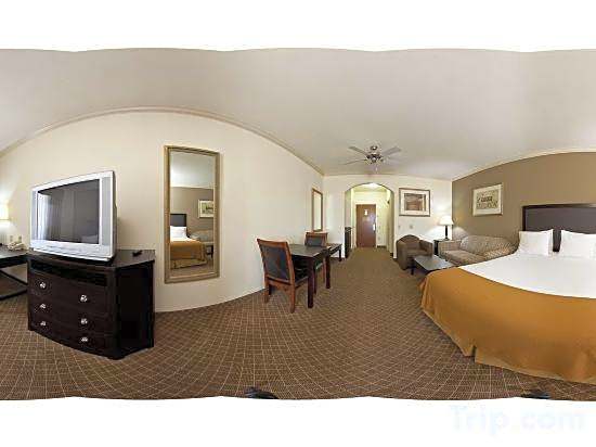 Aspen Grand Hotel LaPorte