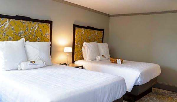 Photo 1 of 1 of 2 Queen Beds