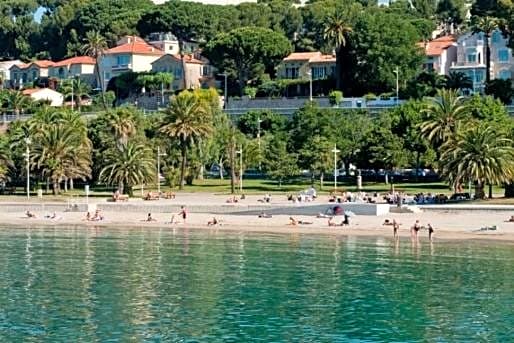 Les Pieds dans l'Eau