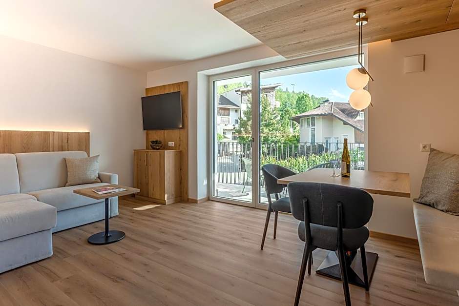 Laurena Aparthotel near Brixen