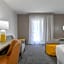Comfort Inn & Suites At Dollywood Lane