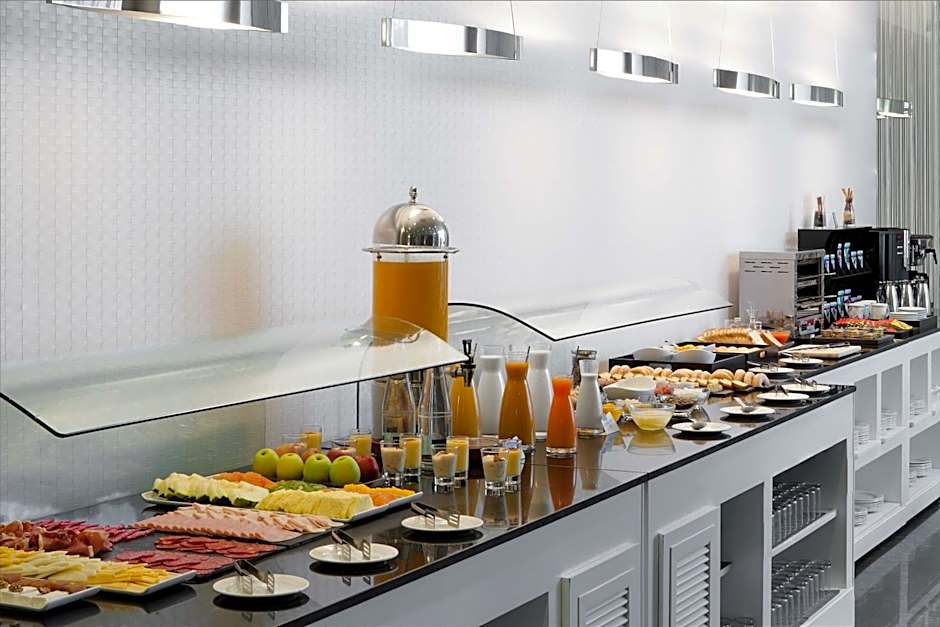 NH Barcelona Diagonal Center