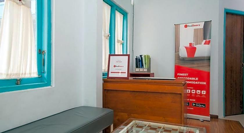 RedDoorz Syariah @ Kartohardjo Madiun