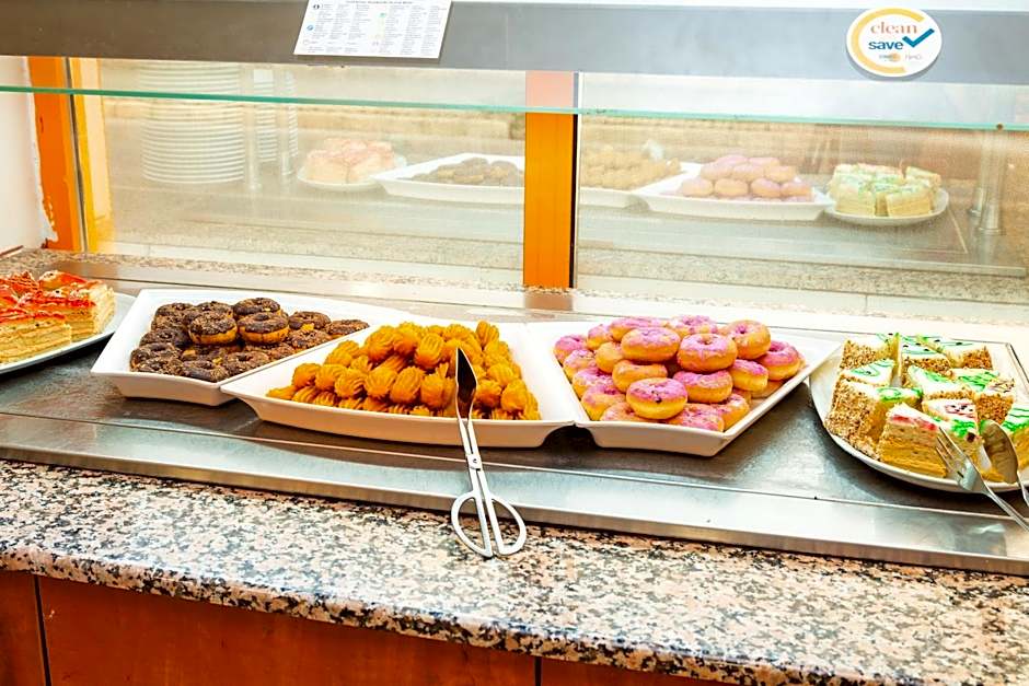 Complex Sunrise by HMG - All Inclusive