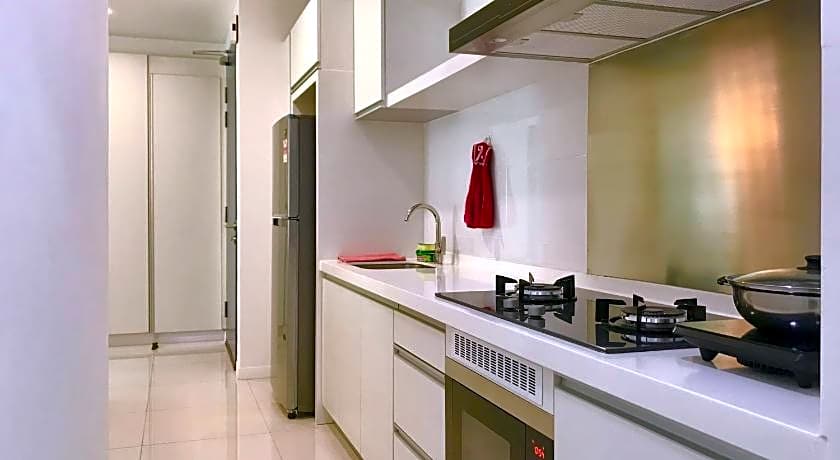 Sunset Seaview Vacation Condos @ Infinity Avenue
