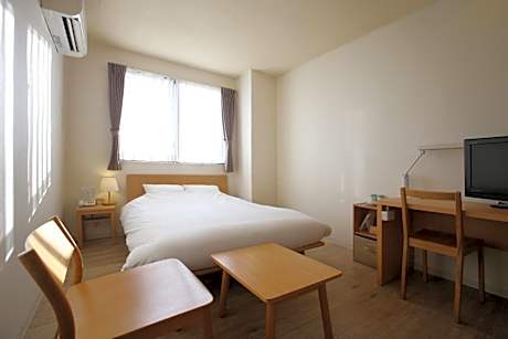 Standard Triple Room - Non-Smoking