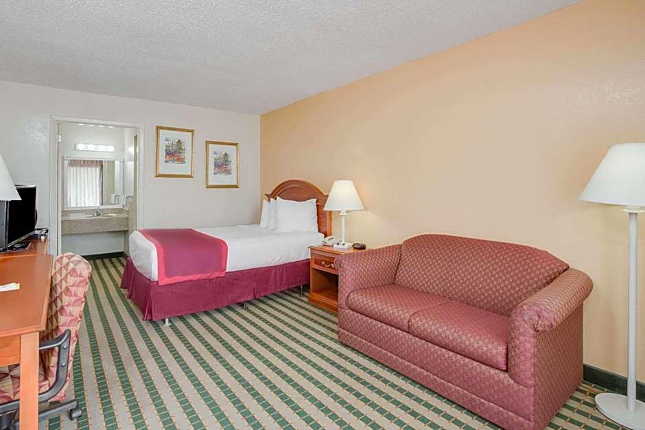 Days Inn by Wyndham Asheville West