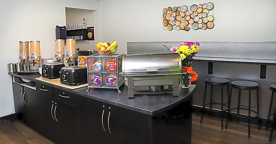 Coastal Inn Moncton/ Dieppe