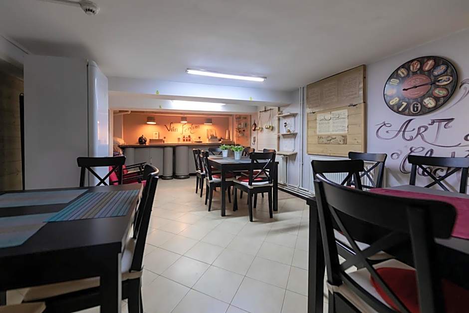 Vila Fortuna - Art O'Clock