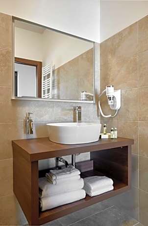 Double or Twin Room with Private Bathroom