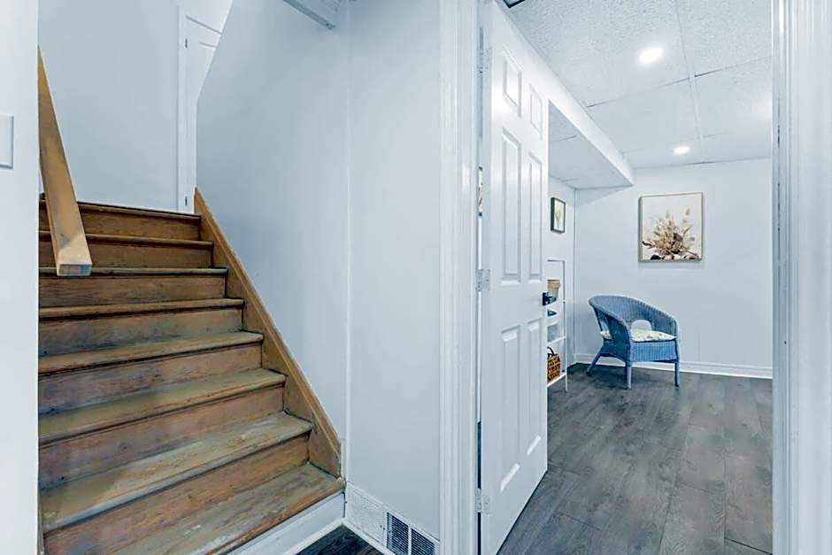 Spacious Urban Cabin in West Montreal - 4BR