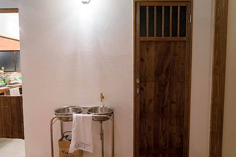 ゲストハウス さんかくワサビ Guest house Sankaku Wasabi