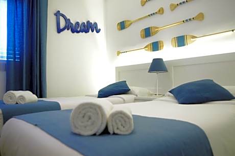 Twin Room with Private External Bathroom