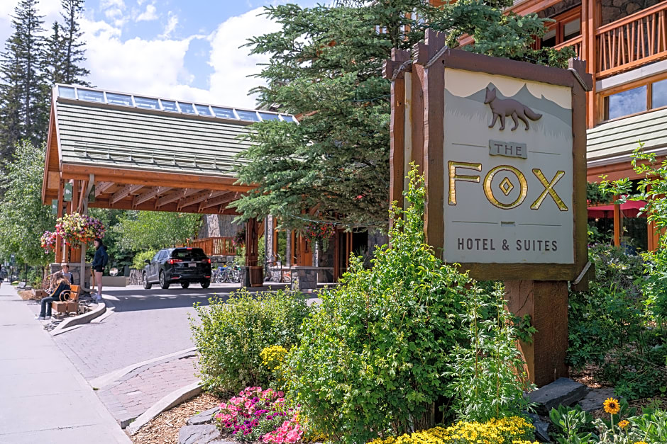 Fox Hotel And Suites