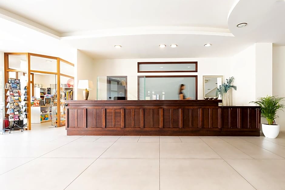 Ariadne Beach - Adults Only