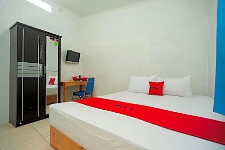 RedDoorz Syariah @ Jalan KH. Mas Mansur Lampung
