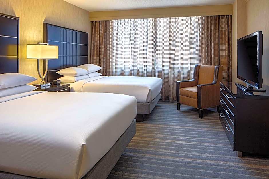 DoubleTree Suites By Hilton Minneapolis
