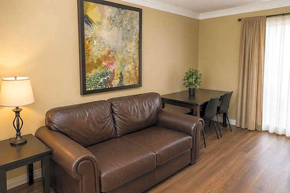 Plantation Oaks Suites & Inn Millington
