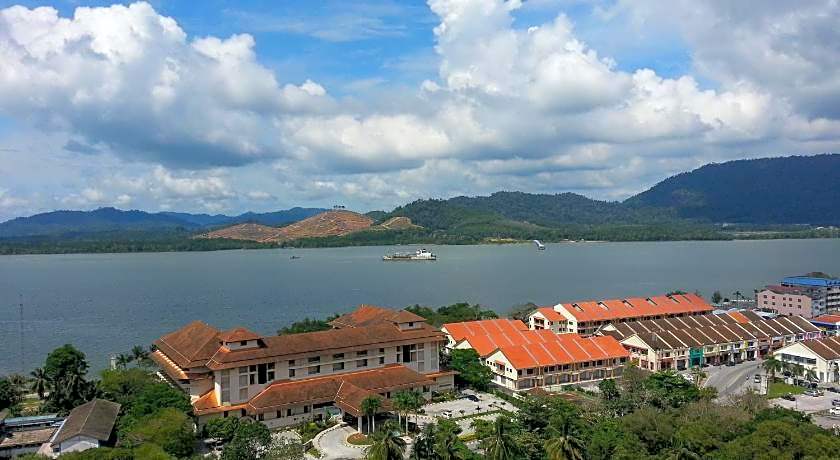 Lumut Valley Condominium