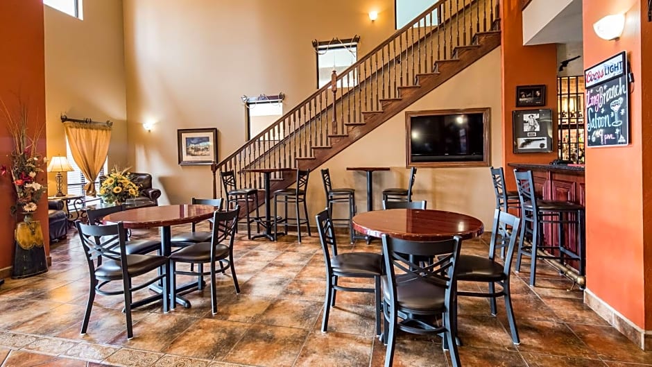 Best Western Plus Country Inn & Suites
