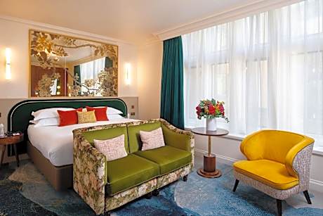 The Capital Hotel, Apartments & Townhouse