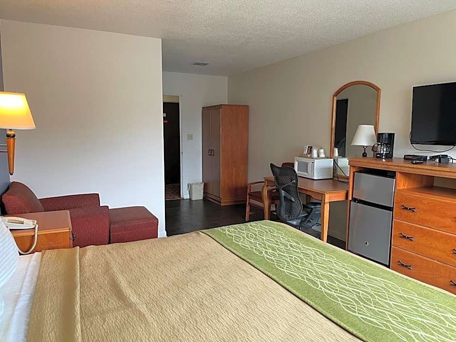 Village Inn Green Bay