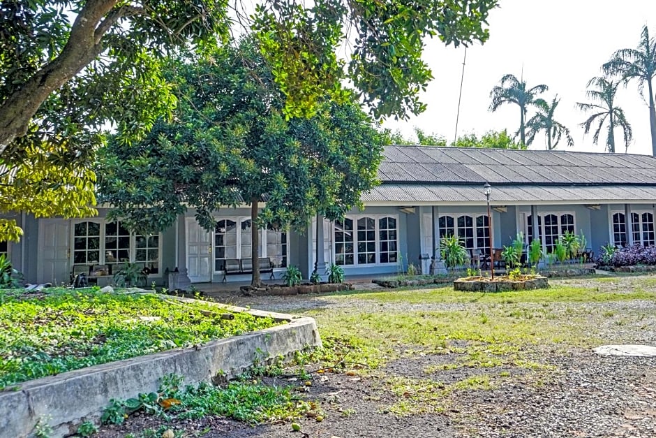 SPOT ON 91798 Hotel Grand Mutiara