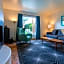 Villa Royale Inn