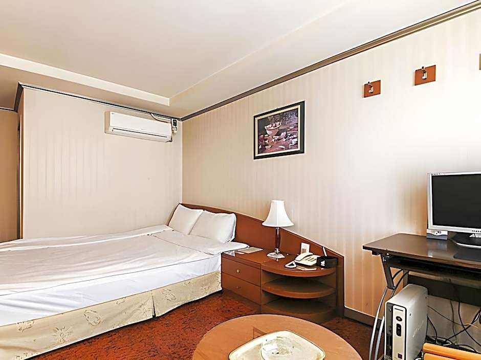 Hotel Busan Station 102