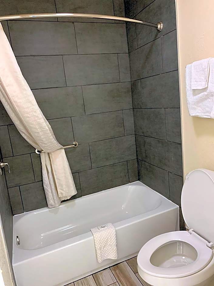 Green Garden Inn