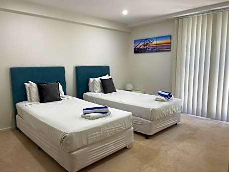 Three-Bedroom Two Bathroom Two Level Water Aspect Penthouse