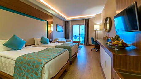  Superior Double Room with Sea View  