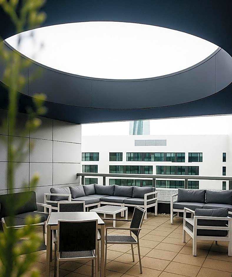 Plaza Hotel & Living Frankfurt