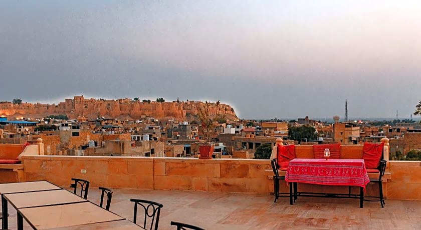 Hotel Lal Garh Fort And Palace