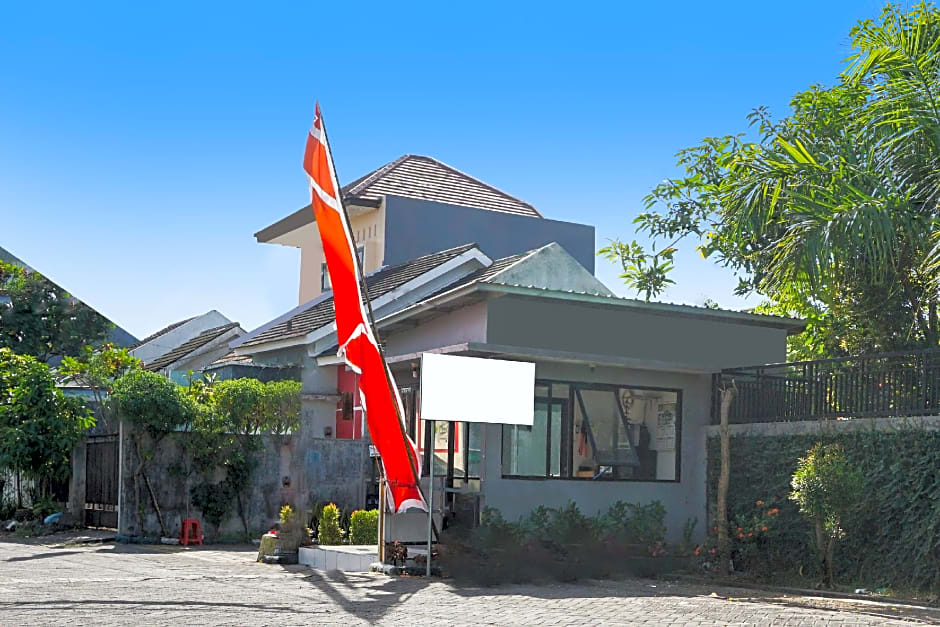 OYO Life 91544 Homestay Biru Blukid