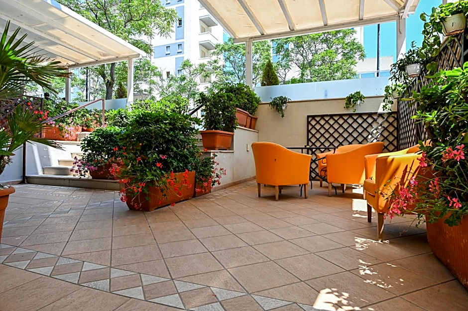 Hotel Figaro & Apartments