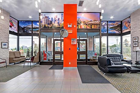 Airport Traveller's Inn