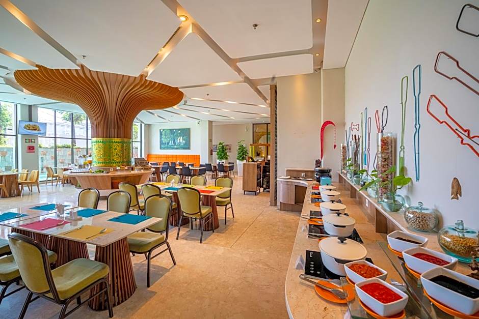Grand Livio Kuta Hotel