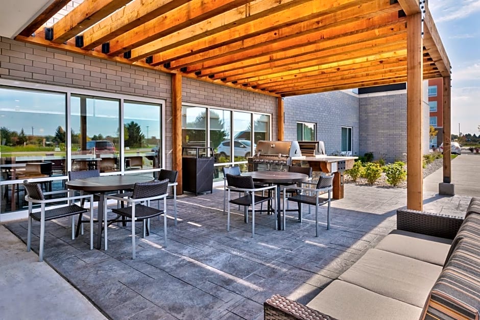 TownePlace Suites by Marriott Grand Rapids Airport Southeast