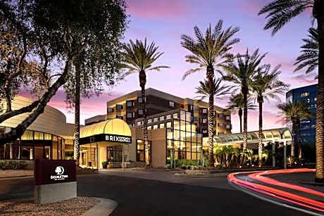 DoubleTree Suites by Hilton Hotel Phoenix