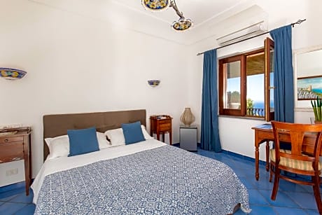 Deluxe Double Room with Sea View