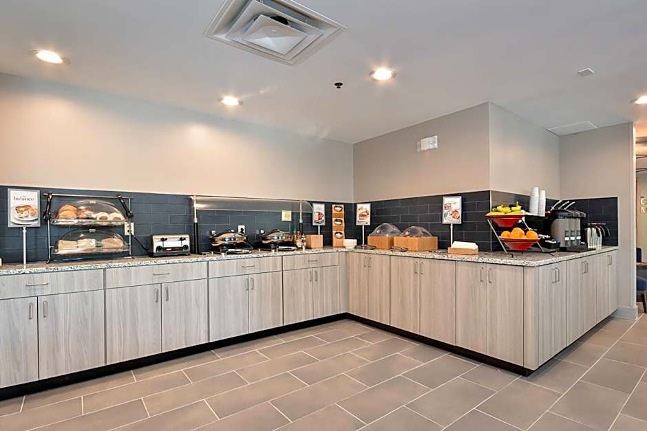 Fairfield Inn & Suites by Marriott Charlotte Arrowood