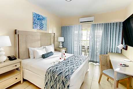Bay Gardens Hotel