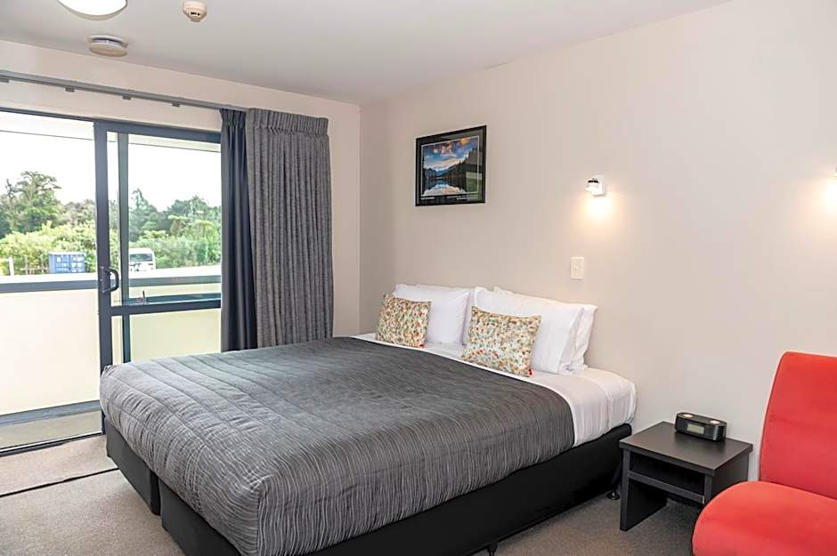 Bella Vista Fox Glacier Motel