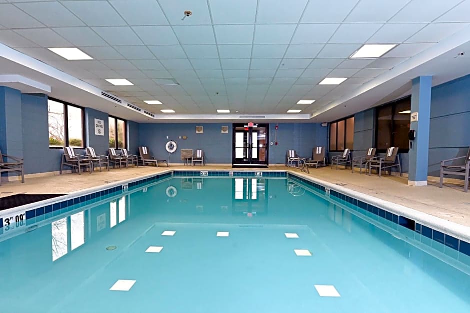 Holiday Inn Express Richmond Airport by IHG