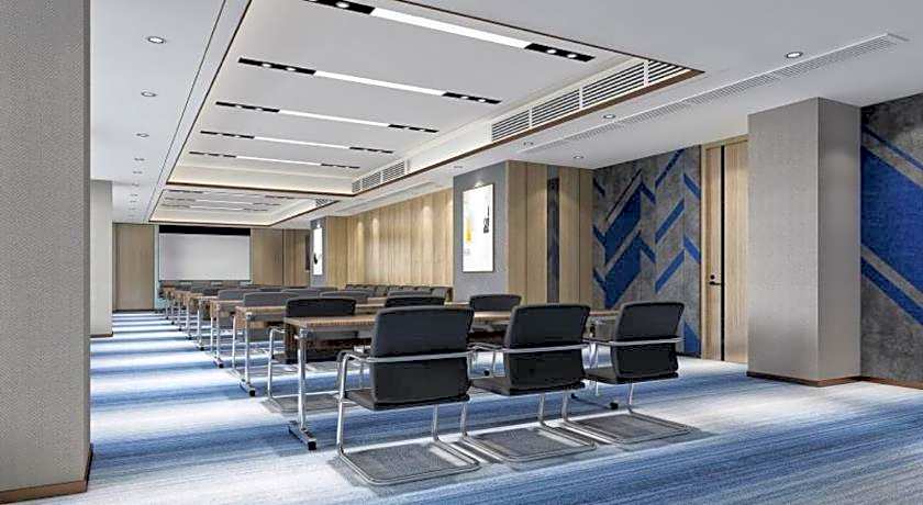 Holiday Inn Express Nanchang Bayi Square By IHG