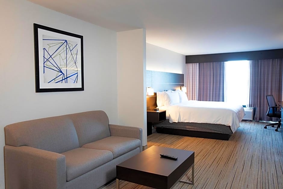 Holiday Inn Express Hotel & Suites Chester By IHG