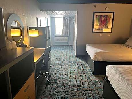 Queen Room with Two Queen Beds - Non-Smoking