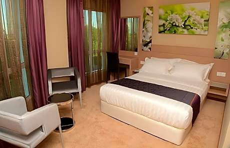 Superior Double Non-Smoking